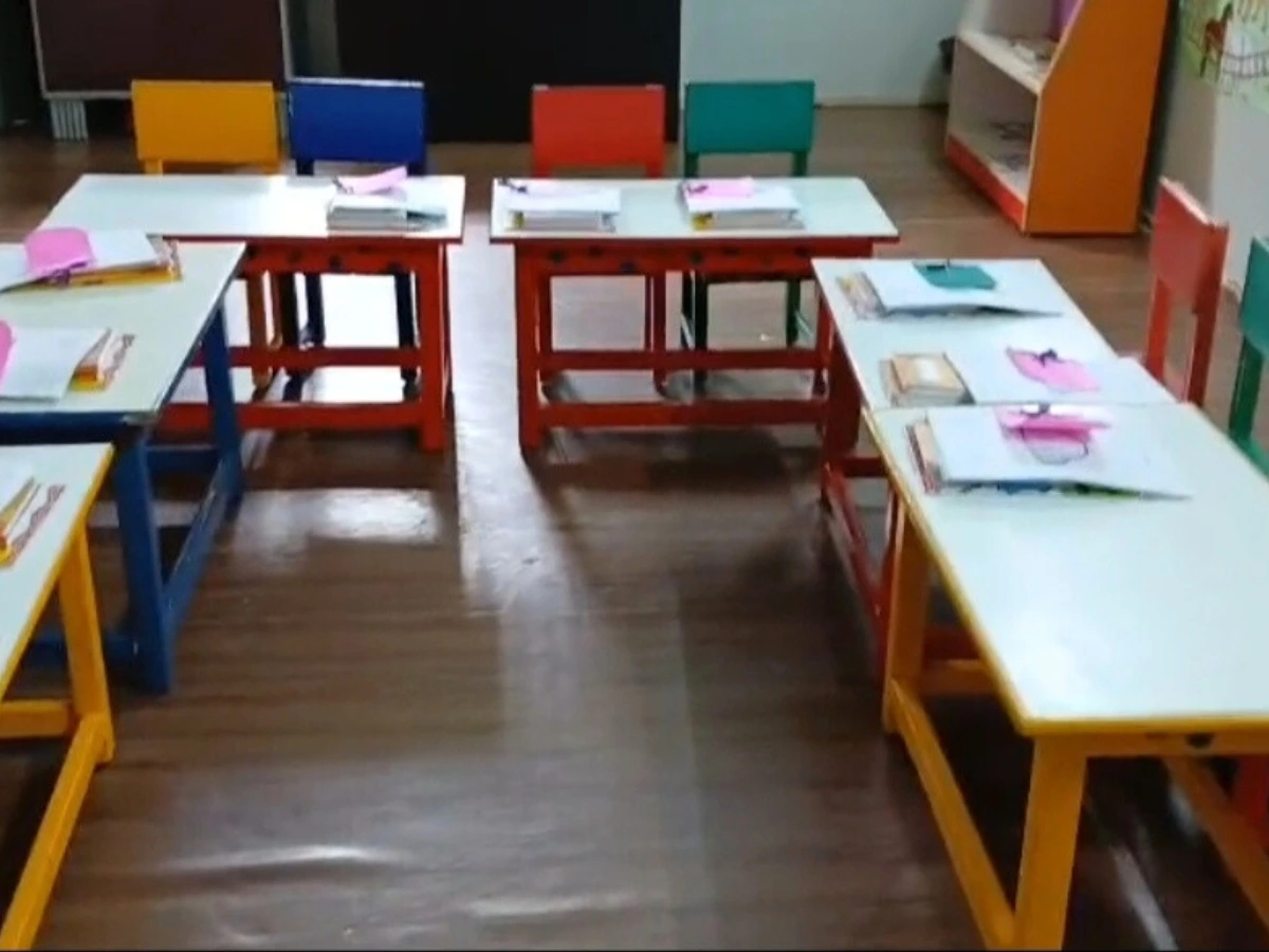 Learning Philosophy - Happy children in classroom